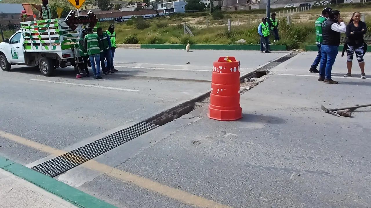 Inician reparación de daños en la Vía Alterna (video)