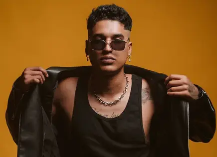 "LA CONSTRUCCIÓN DE IDENTIDAD ARTÍSTICA" "LA CONSTRUCCIÓN DE IDENTIDAD ARTÍSTICA"