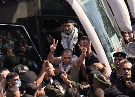 Liberación de prisioneros palestinos en Cisjordania desata celebraciones