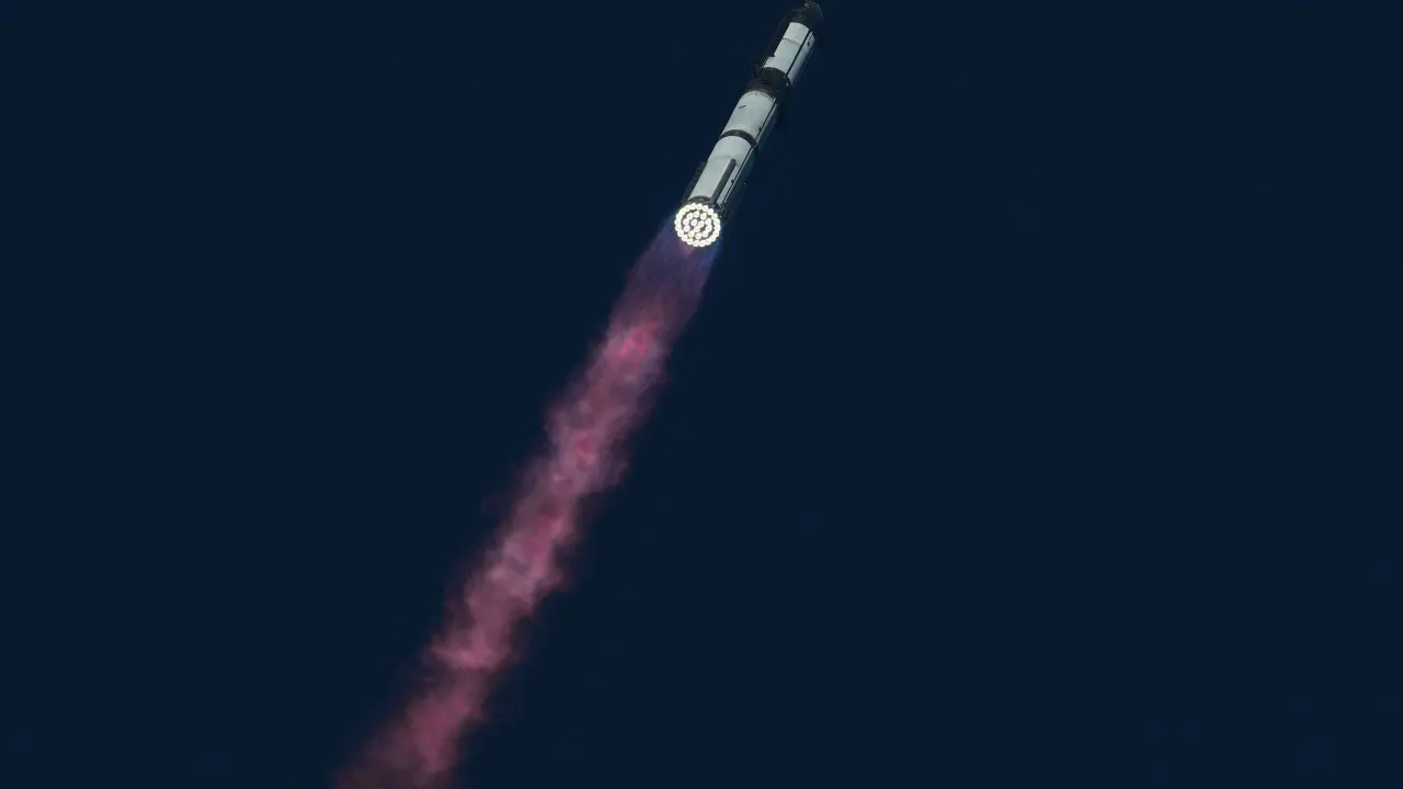 SpaceX logra éxito en vuelo de prueba del Starship