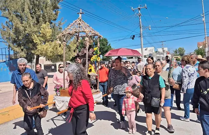 Suben al altar imagen de San Francisco