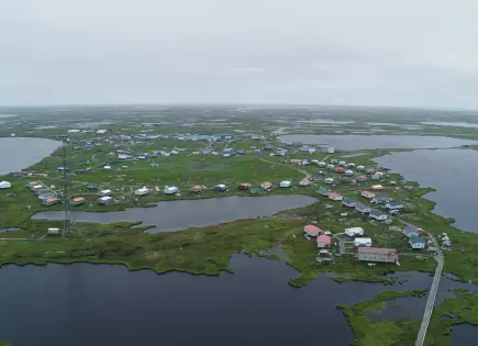 Alaska en Crisis: tifón provoca evacuación y destrucción