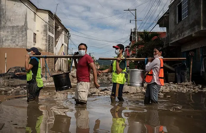 CS: En Fonden, “puras deudas”