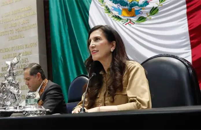 Kenia López Rabadán rechaza reforma a Ley de Amparo por considerarla regresiva
