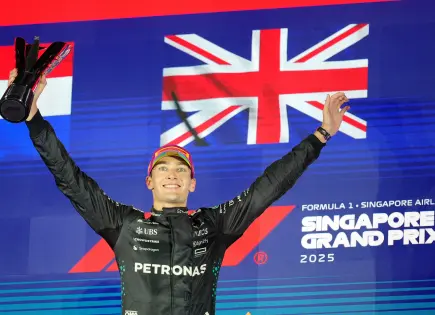 Mercedes asegura continuidad de Russell y Antonelli en Fórmula 1