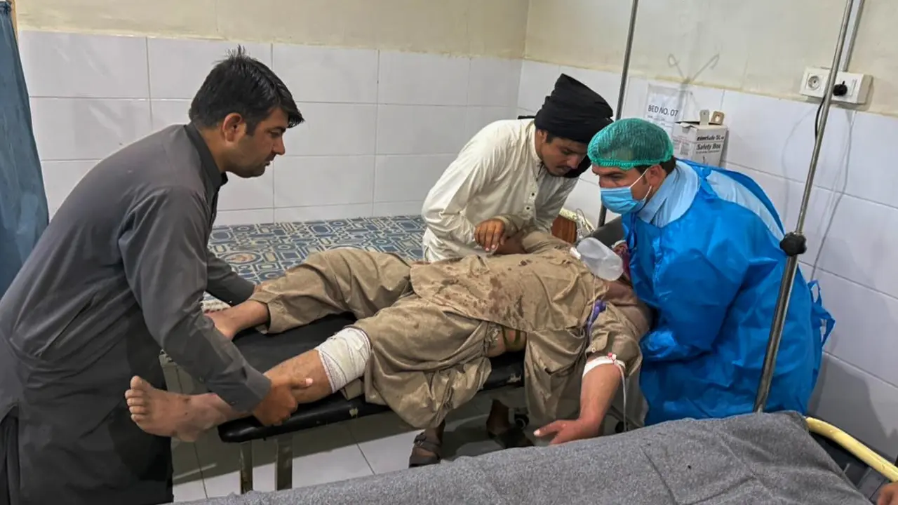 Pakistán y Afganistán acuerdan alto el fuego de 48 horas