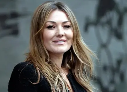 REGRESA A LA OREJA DE VAN GOGH REGRESA A LA OREJA DE VAN GOGH