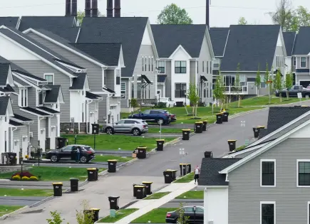 Tasa de hipotecas a 30 años en EEUU baja a 6,27%