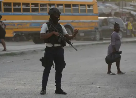 Violencia en Puerto Príncipe obliga a Médicos Sin Fronteras a cerrar centro de emergencia
