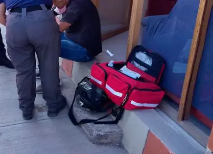 Derrapa motociclista y resulta lesionado Derrapa motociclista y resulta lesionado