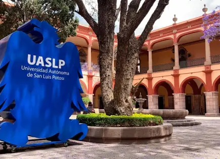 Estudiantes de Ciencias Químicas exigen seguridad