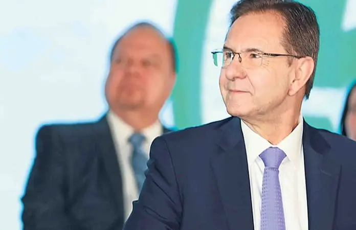 Rechazan cancelación de 50 visas a políticos