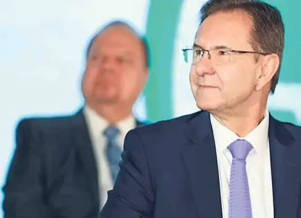 Rechazan cancelación de 50 visas a políticos Rechazan cancelación de 50 visas a políticos