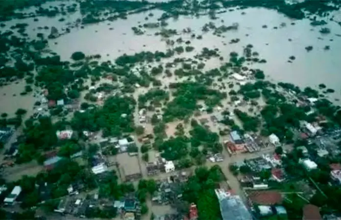Ricardo Gallardo anuncia reubicación de escuelas públicas en SLP tras inundaciones
