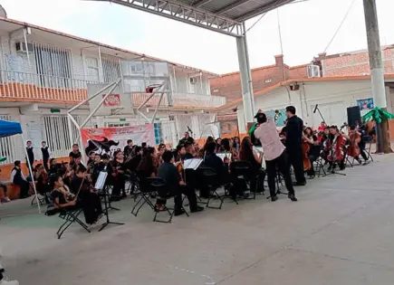 Orquesta Sinfónica, sin instrumentos Orquesta Sinfónica, sin instrumentos