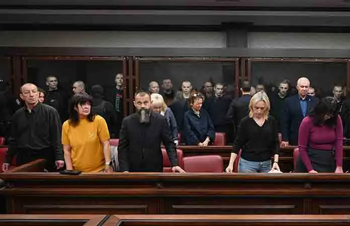 Rusia condena a 15 militares ucranianos