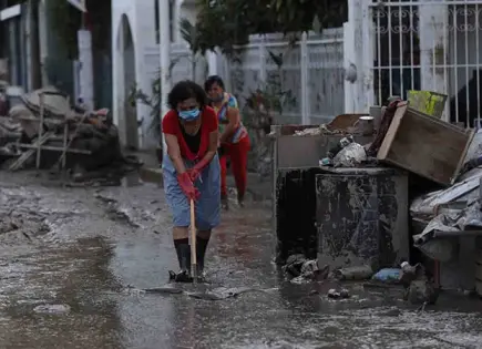 “Un bote de lodo a la vez”