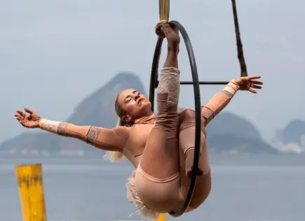 Circo aéreo en Brasil ofrece sanación a mujeres víctimas de violencia de género Circo aéreo en Brasil ofrece sanación a mujeres víctimas de violencia de género