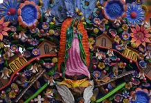 Artesanos mexicanos transforman barro en Árboles de la Vida admirados en el mundo