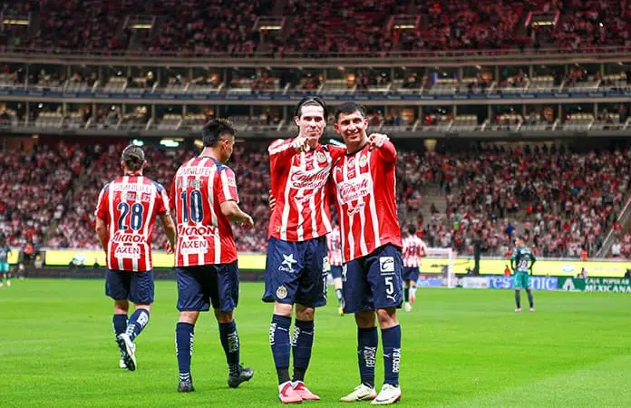 Chivas planea cambios en su plantilla para el próximo torneo