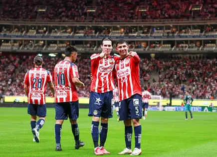 Chivas planea cambios en su plantilla para el próximo torneo