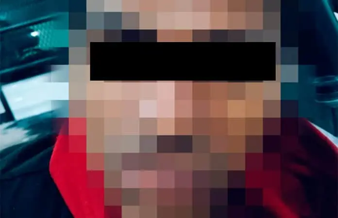 Chofer atropella a dos ladrones, uno es detenido