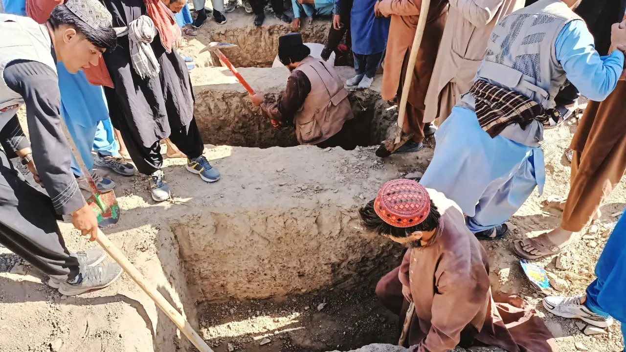 Delegaciones de Afganistán y Pakistán buscan solucionar crisis en Doha