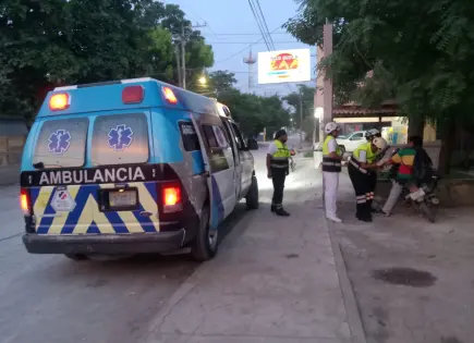 Dos motociclistas accidentados en Ciudad Valles Dos motociclistas accidentados en Ciudad Valles