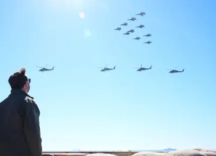 Gobernador Critica Disparos de Artillería en Autopista de California