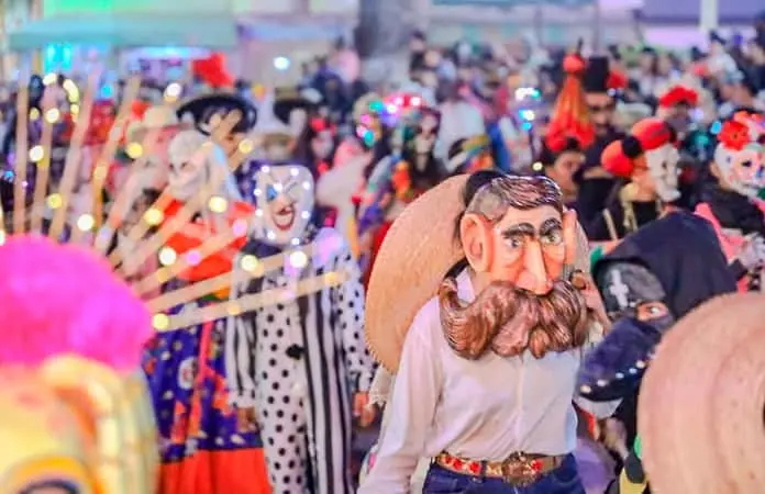 Habrá concurso de fotografía de catrines y catrinas