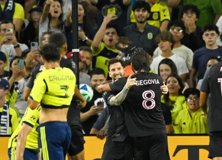 Lionel Messi anota hat trick y lidera al Inter Miami a la victoria en la MLS Lionel Messi anota hat trick y lidera al Inter Miami a la victoria en la MLS