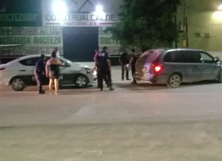 Vagoneta choca contra taxi en la Carretera al Ingenio; no hay heridos Vagoneta choca contra taxi en la Carretera al Ingenio; no hay heridos