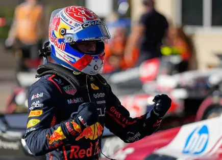 Verstappen gana el sprint y nueva ‘pole’