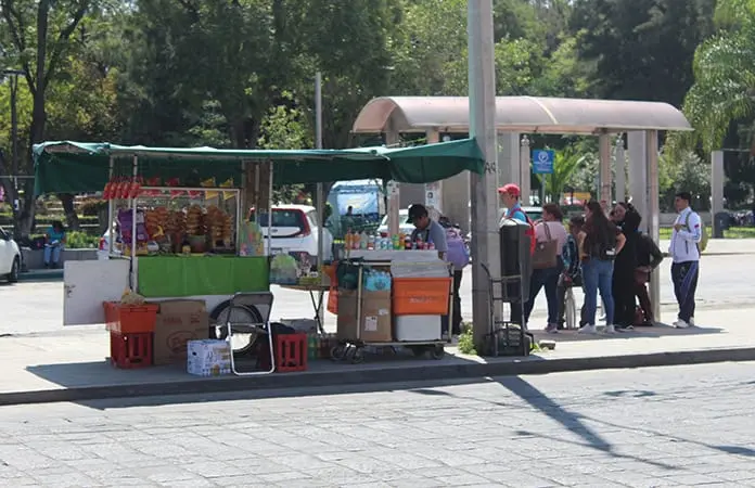Cambiarán imagen del comercio en la vía pública