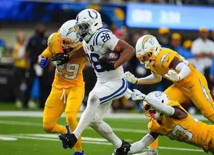 Colts rompen racha de 5 reveses en Los Ángeles