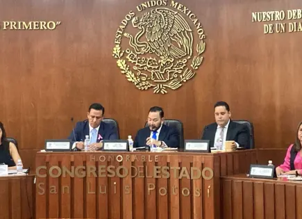 Comparece Torres Sánchez ante Congreso Comparece Torres Sánchez ante Congreso