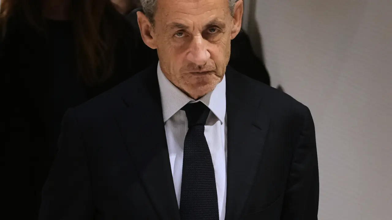 Sarkozy comenzará a cumplir una condena de 5 años de prisión el martes