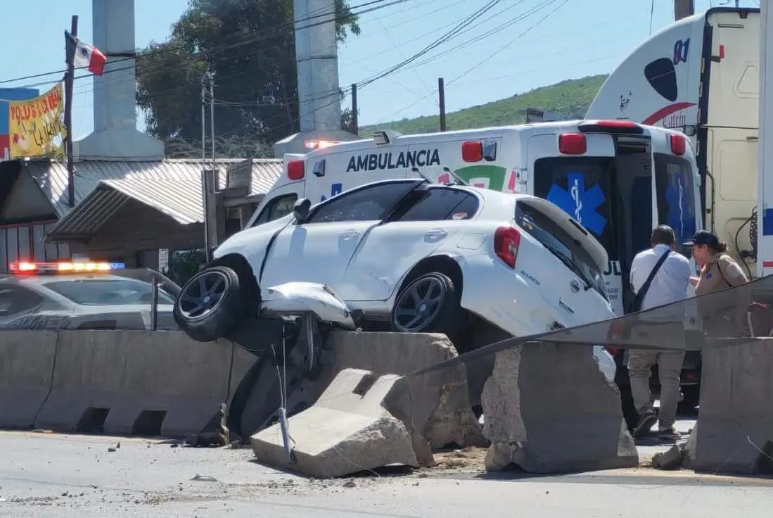 Accidente en circuito Potosí: Conductor choca contra objeto fijo