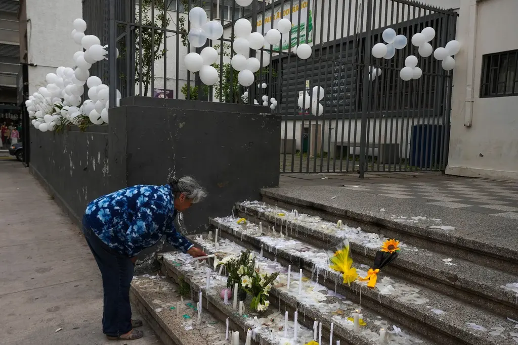 Accidente fatal: Furgón escolar impactado en Chile