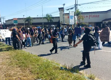 Al menos 10 cruces bloqueados por protesta estudiantil