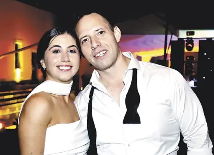 REGINA & JOSÉ CELEBRAN SUS ESPONSALES REGINA & JOSÉ CELEBRAN SUS ESPONSALES