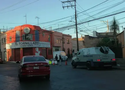 #Entérate | Amanece SLP con cierres viales en el Centro por protesta estudiantil #Entérate | Amanece SLP con cierres viales en el Centro por protesta estudiantil