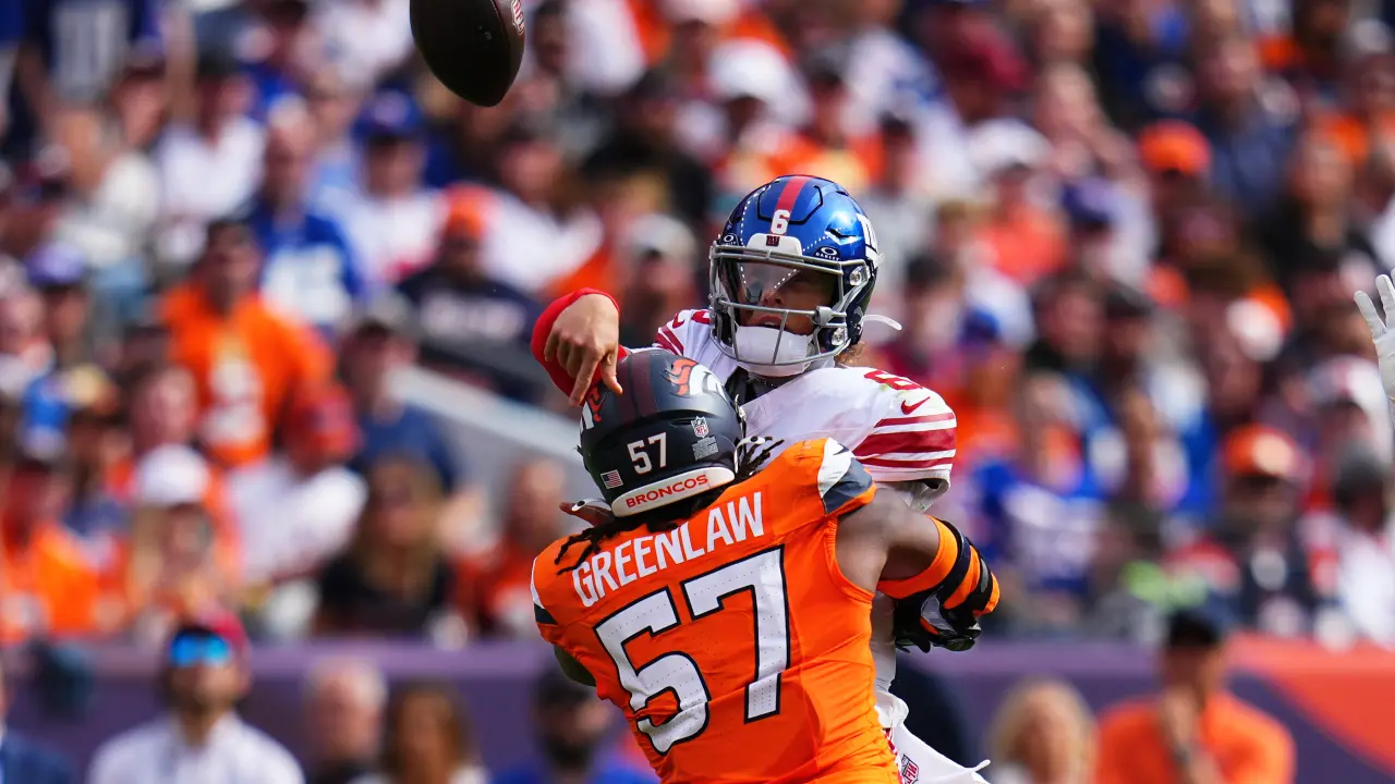 Dre Greenlaw Suspendido por Conducta Antideportiva en la NFL