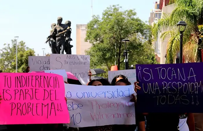 Estalla la indignación entre universitarios