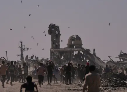 Israel acusa a Hamás de escenificar entrega falsa de restos de rehén Israel acusa a Hamás de escenificar entrega falsa de restos de rehén