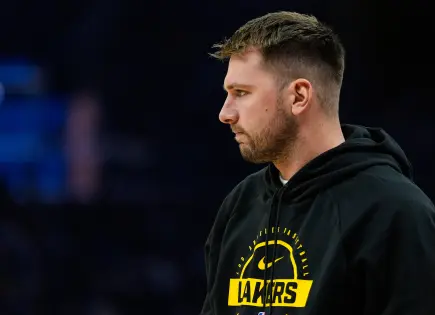 Luka Doncic se une a los Lakers para enfrentar a Stephen Curry
