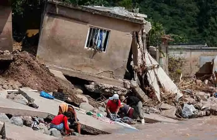 Maximina lo perdió todo en la crecida