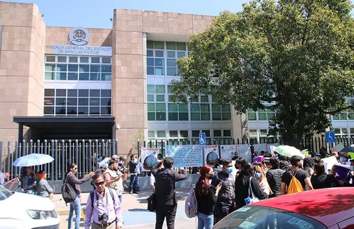 UASLP entregaría pruebas a la Fiscalía de alumna abusada