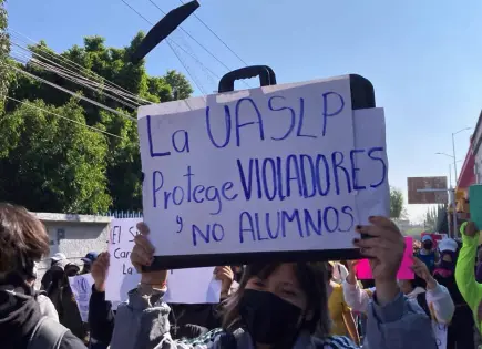 Segundo día de protestas en la UASLP