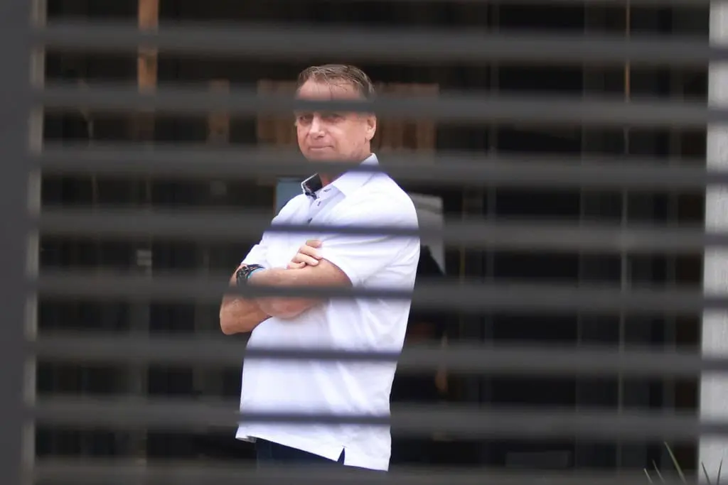 Condenan a Bolsonaro por intento de golpe de Estado